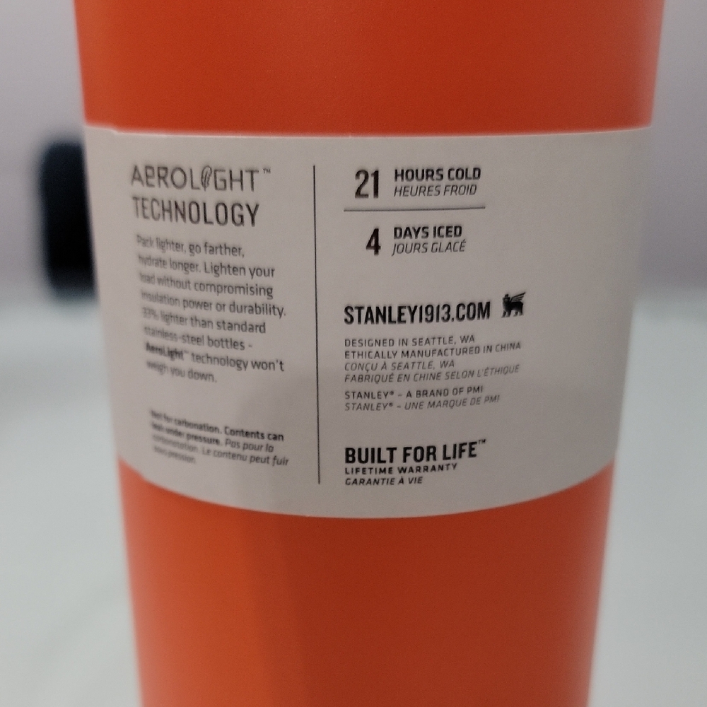 Stanley IceFlow Bottle in Bold Orange - Picture 4 of 4